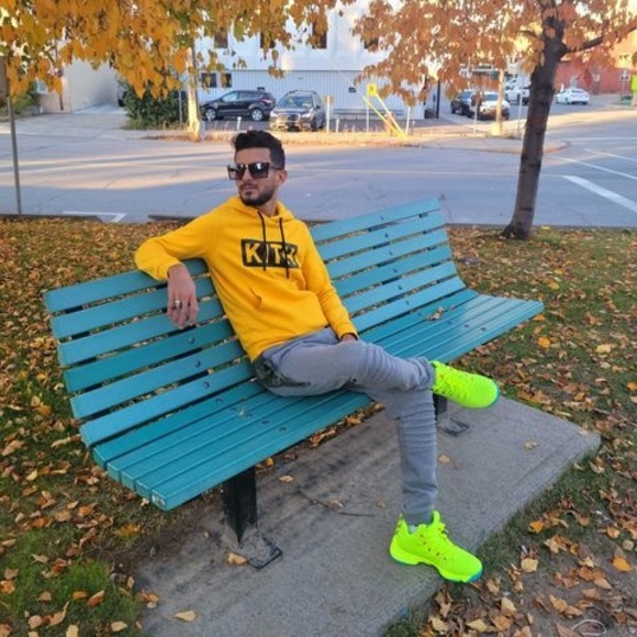 Meet your Posher, Ftouh - Picture 1 of 1